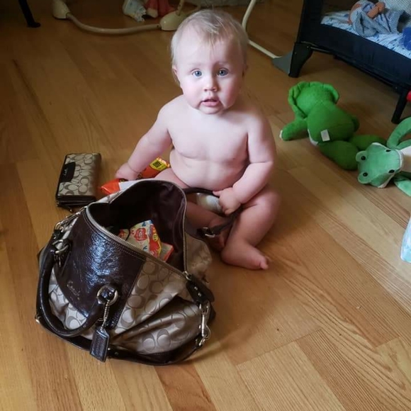 Meet your Posher, Heather - Picture 3 of 3